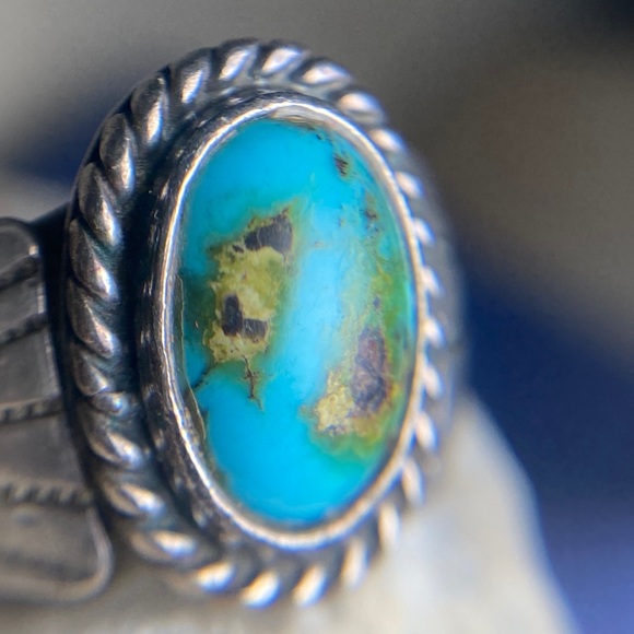 Sterling Silver & Rare Royston Turquoise Ring - Picture 2 of 8